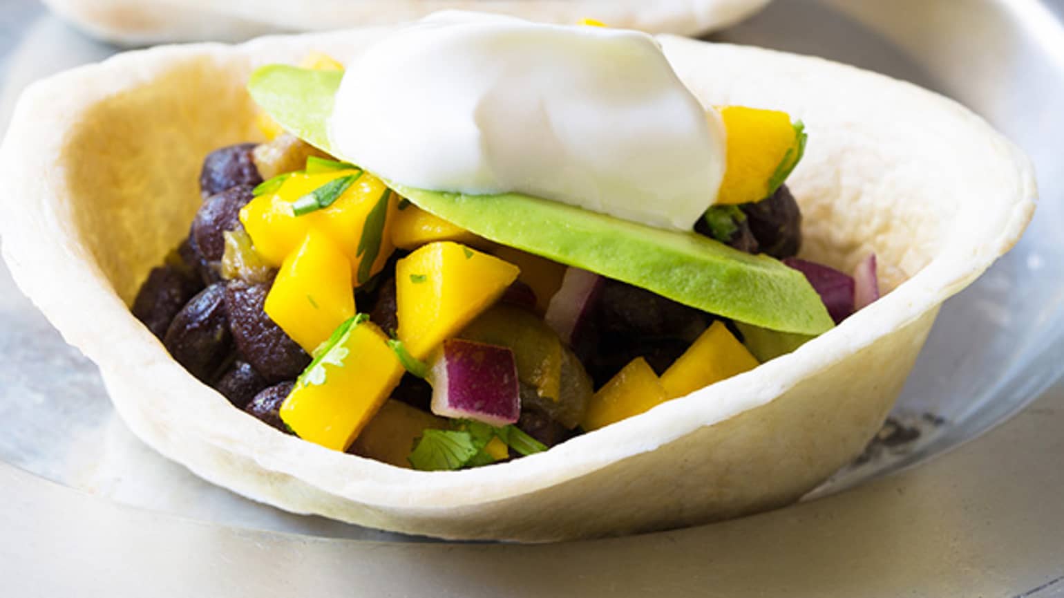 mini-black-bean-tacos-with-mango-pico-de-gallo